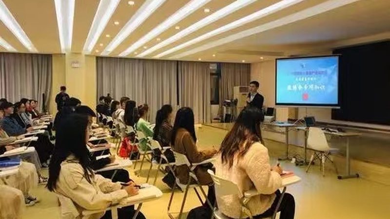 零基础学会计，实操与考证，哪个是第一步？**