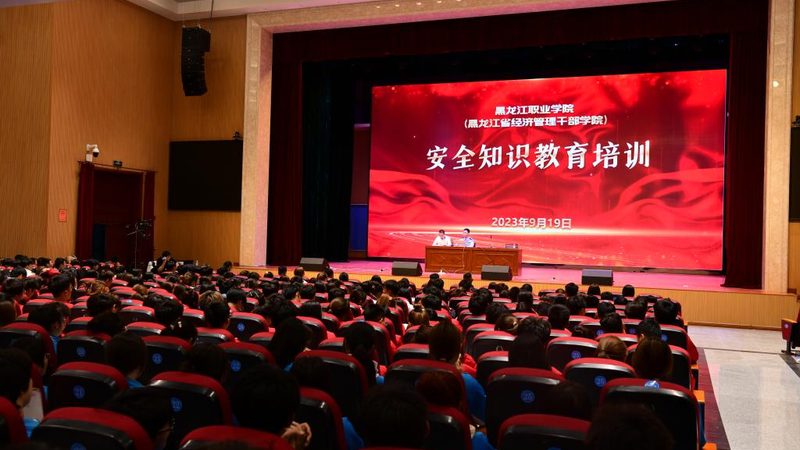 上海市教育考试院官网：http://www.shmeea.edu.cn/